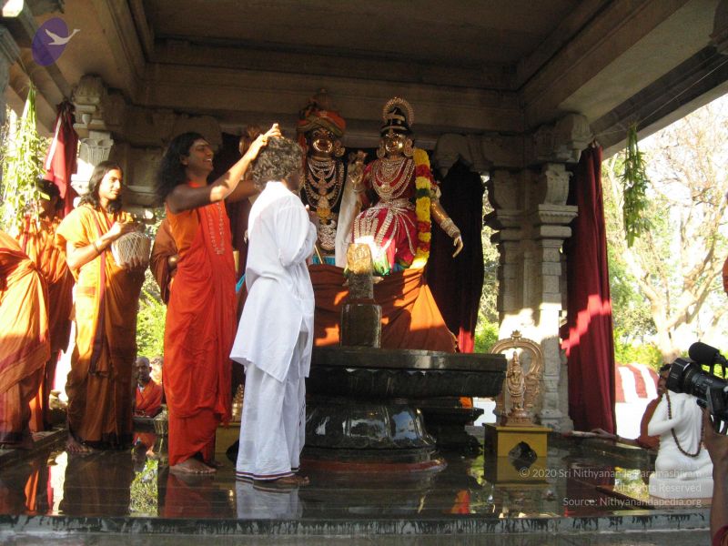 File:20080117 purnabhishekam 3998 CMP WM.jpg