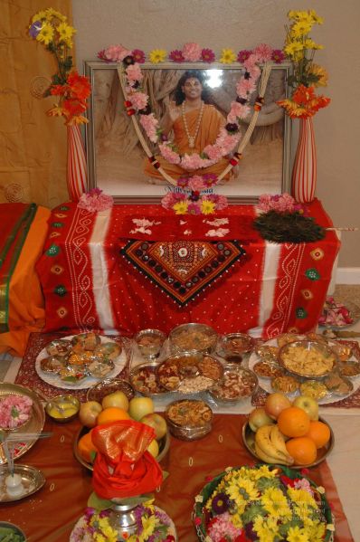 File:20080503 HomeDarshan 0506.jpg