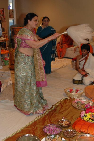 File:20080503 HomeDarshan 0609.jpg