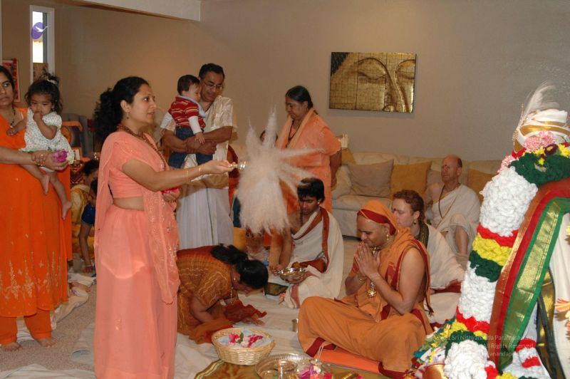 File:20080503 HomeDarshan 0629.jpg