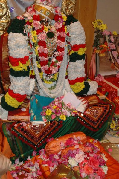 File:20080503 HomeDarshan 0665.jpg