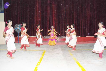 20080717 Evening Cultural 0105 CMP WM.jpg