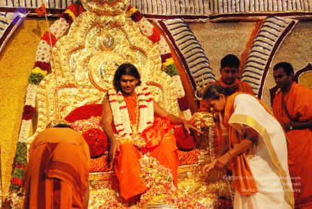 20080717 ashramitesblessings 0592 CMP WM.jpg