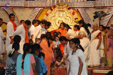 20080717 more darshan 0040 CMP WM.jpg