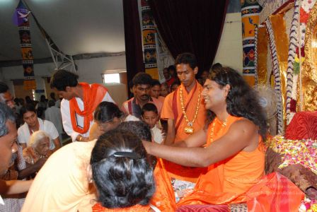 20080717 more darshan 0103 CMP WM.jpg