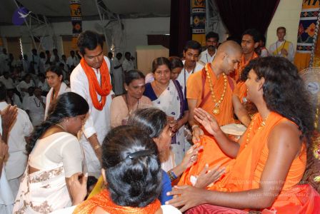 20080717 more darshan 0121 CMP WM.jpg