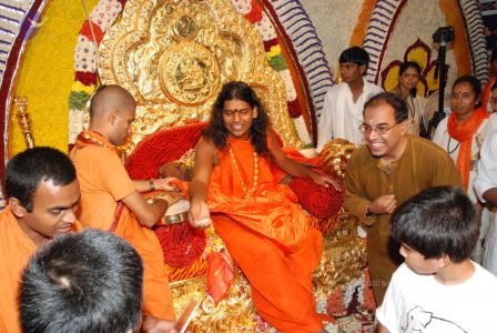 20080717 more darshan 0170 CMP WM.jpg