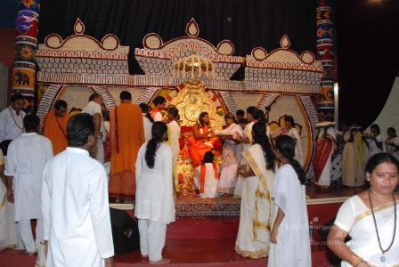 20080717 more darshan 0221 CMP WM.jpg