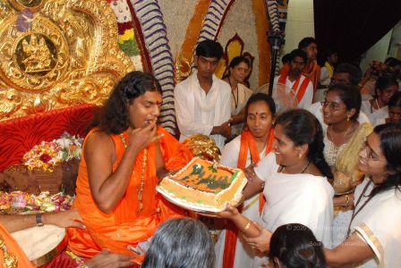 20080717 more darshan 0316 CMP WM.jpg