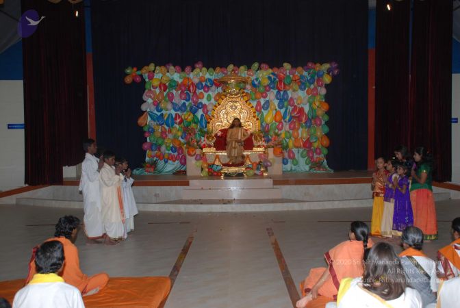 20081224 Photo 2001 1wv5eOfS52bj2LoKTk3h4t-E3CvwPAHG9.JPG