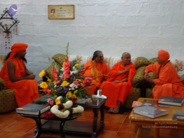 20081230 Photo 3038 1GutBrpa-tPx00RtCregsdsnYg-8s8Flr.JPG