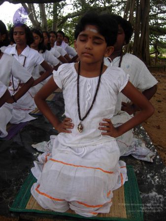 2008 Gurukul Photo 289 1tTLs0K71ugSz CGjYHYqQJeEDCYpWAd3.jpg