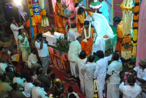 20090112 darshan 1949 CMP WM.jpg