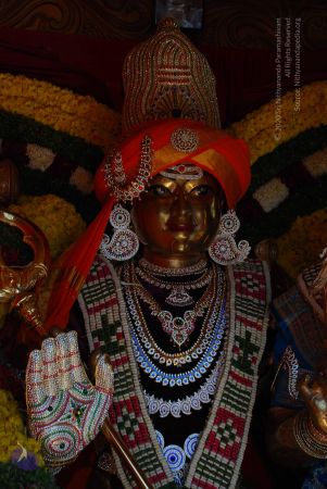 20090112 kodikannyatra 0756 CMP WM.jpg