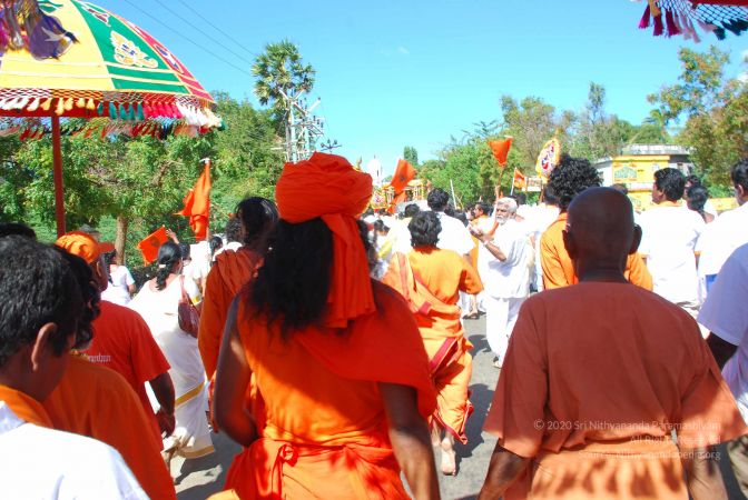 20090112 kodikannyatra 0830 CMP WM.jpg