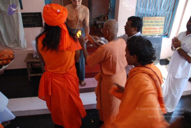 20090112 kodikannyatra 0884 CMP WM.jpg