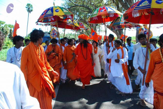 20090112 kodikannyatra 0905 CMP WM.jpg