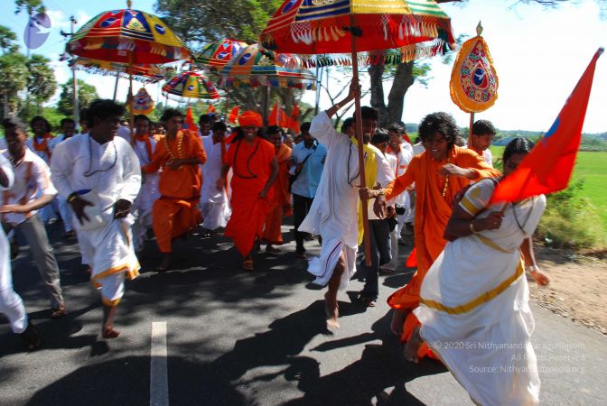 20090112 kodikannyatra 0914 CMP WM.jpg