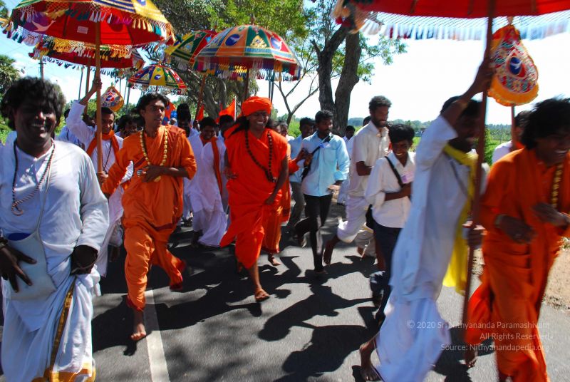 File:20090112 kodikannyatra 0915 CMP WM.jpg