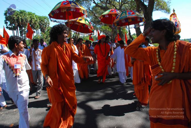 20090112 kodikannyatra 0917 CMP WM.jpg