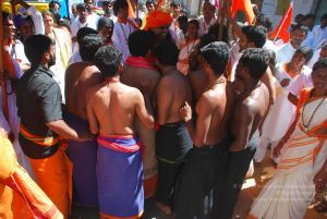 20090112 kodikannyatra 1081 CMP WM.jpg