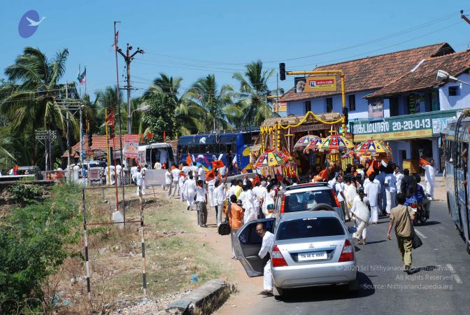 20090112 kodikannyatra 1090 CMP WM.jpg