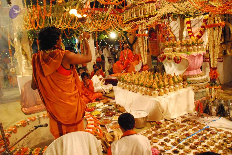 File:20090112 sapthayagam 1574 CMP WM.jpg