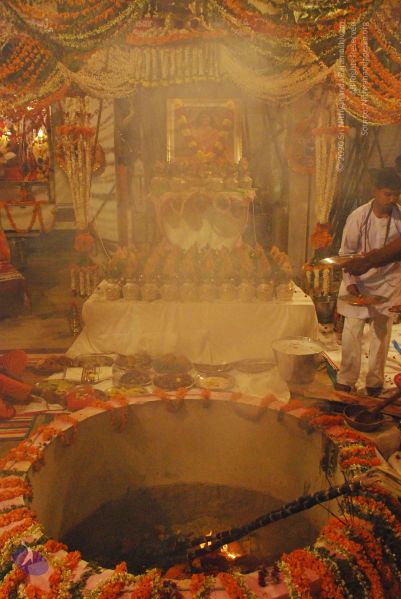 File:20090112 sapthayagam 1637 CMP WM.jpg