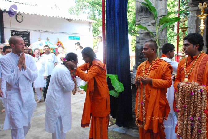 20090601 Photo 1384 1SZFISbJwTUleas4PFd-vWbtmXMi4Mg6 .JPG