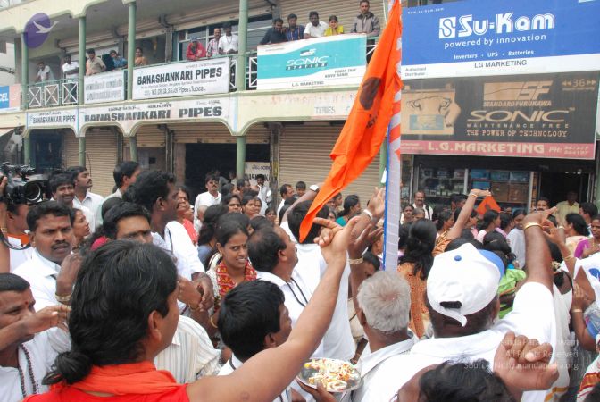 20090710 Photo 1160 1g9hqw75ku5uDeZZk8zu9H1CTeVIt4Fq5.JPG