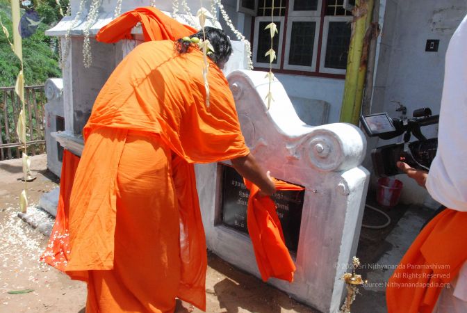 20090811 Photo 1449 19cPtjLOsOYKY9Q4W8RQUT thCjroF Fc.JPG