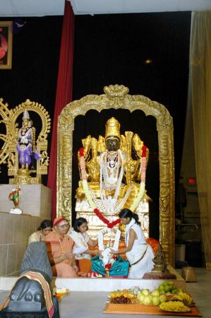 20091109 20091109 09Nov2009 Maha Lakshmi Puja 670100100.jpg