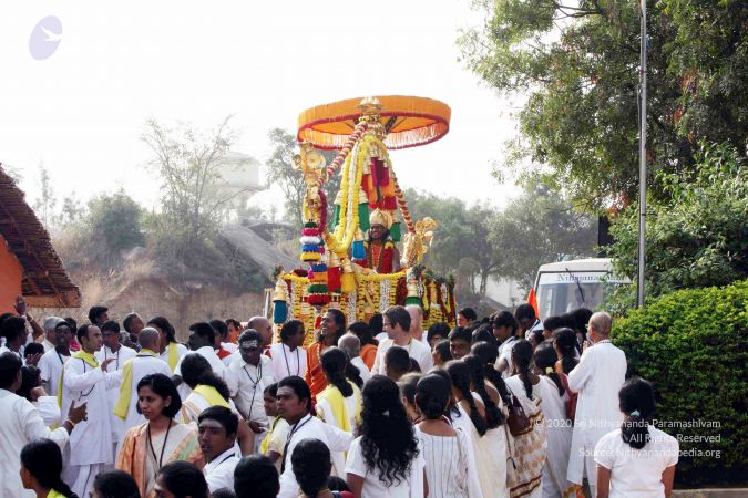 20091227IMG 9402 CMP WM00001000 Procession.jpg