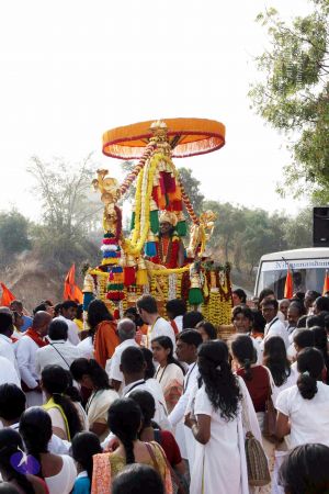 20091227IMG 9408 CMP WM00001000 Procession.jpg