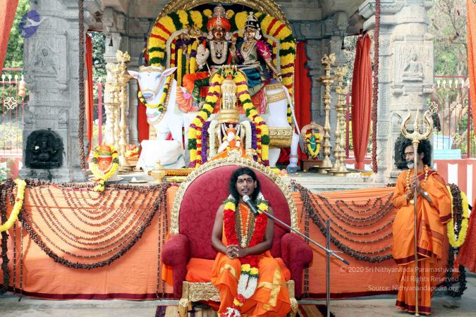 20091227IMG 9855 CMP WM00001000 Procession.jpg