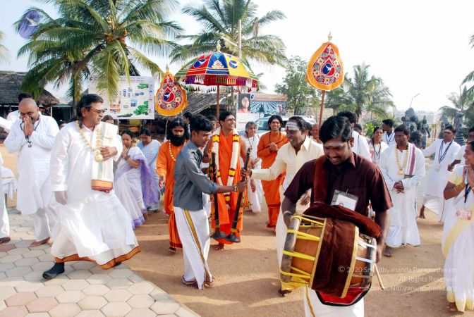 20091229DSC 7763 CMP WM00100 Procession.jpg