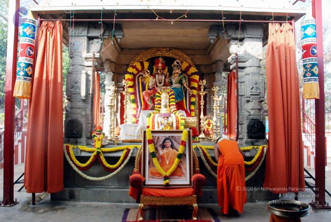 20091229DSC 7772 CMP WM00100 Procession.jpg