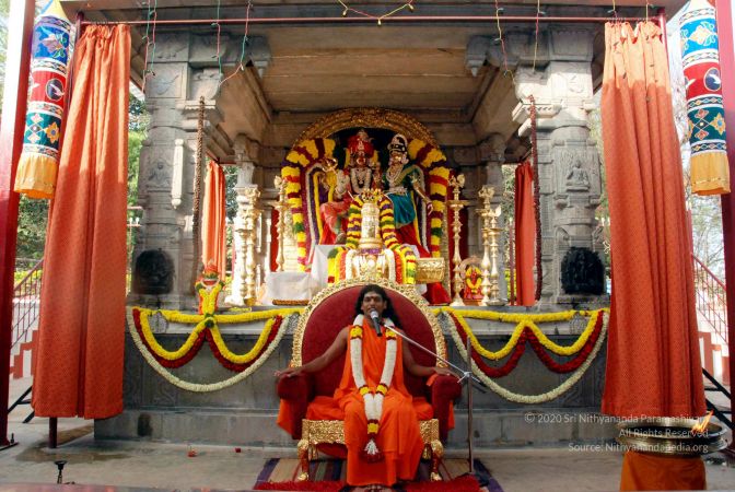 20091229DSC 7833 CMP WM00100 Procession.jpg