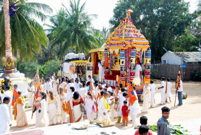 20091229DSC 7958 CMP WM00100 Procession.jpg