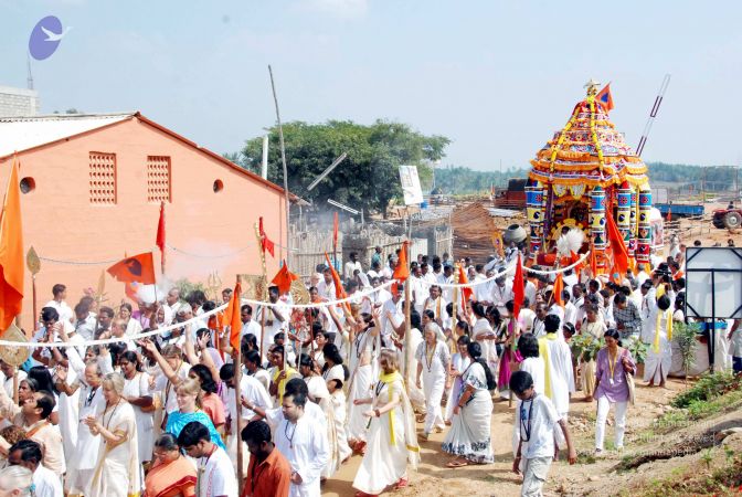 20091229DSC 8193 CMP WM00100 Procession.jpg