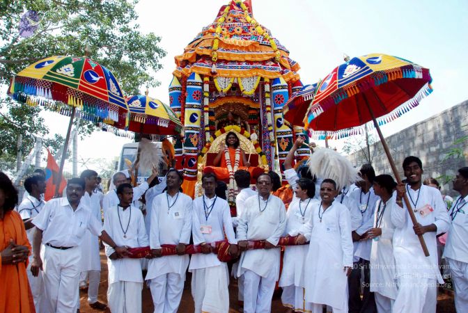 20091229DSC 8370 CMP WM00100 Procession.jpg