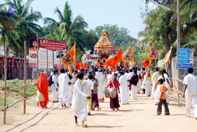 20091229DSC 8499 CMP WM00100 Procession.jpg