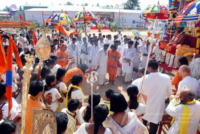 20091229DSC 8617 CMP WM00100 Procession.jpg