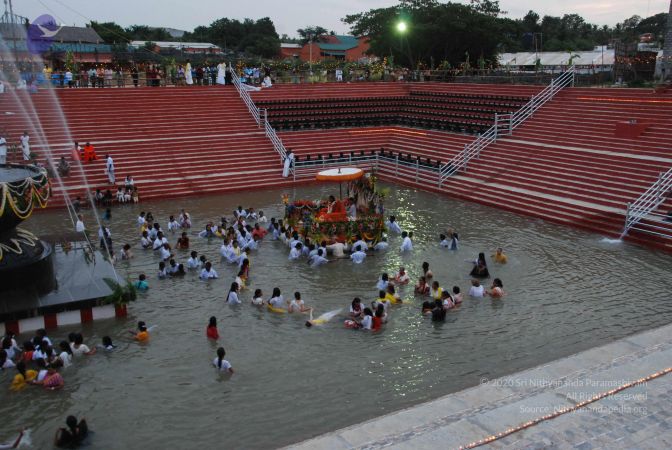 20100726 Photo 1300 1x87yG4N9YL2JACSRNG2Dko TLuytEmfs.JPG