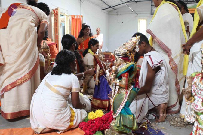 20101112 Photo 2011 11pLSvTxGS0U1qre1R3-u0y3syKshZa8J.JPG