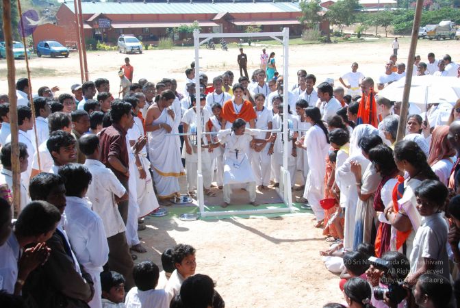 20101222 Photo 2438 1NxavZ3nwL-QDJ0G3NllO7EuvNlSGHeB1.JPG