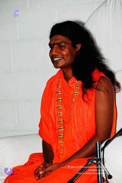 File:2010 PhotoAbum more 7142 CMP WM.jpg