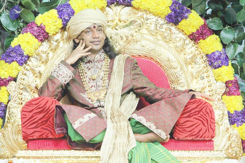 File:2010 PhotoAbum more 9047 CMP WM.jpg