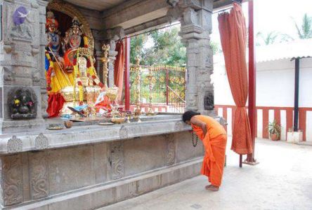 2010 PhotoAlbum Photo 152 1jU SymU72GVUcX4uE3Apd4MWToUnnON5.jpg