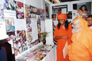 2010 PhotoAlbum Photo 876 1PlmwCri6YngVO-AEb9ynj6UNEzb1X 1B.jpg